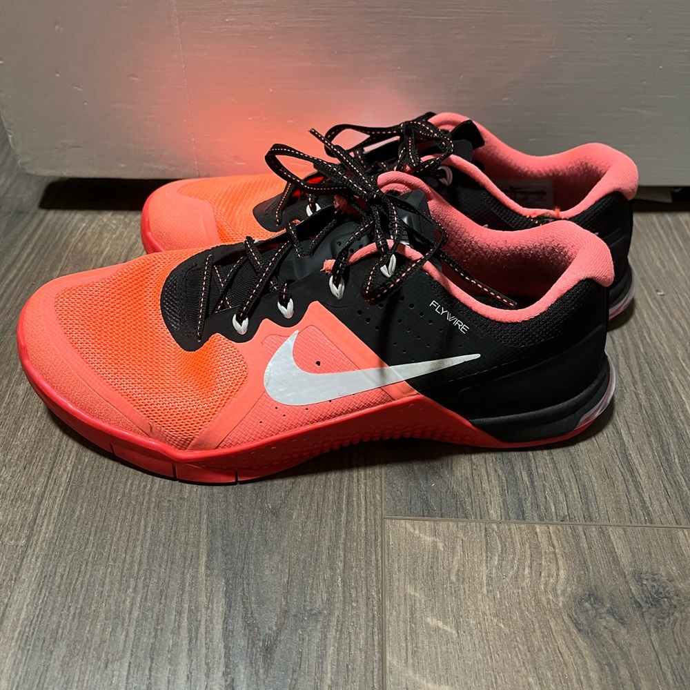 Nike Metcon 2 Flywire Black and Orange Athletic Shoes - Women’s 8
